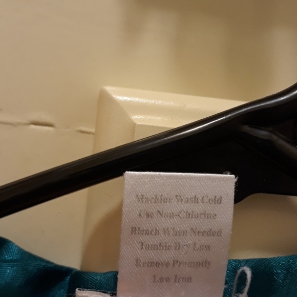 Shiny, shimmery Women's Blouse - Picture 5 of 5